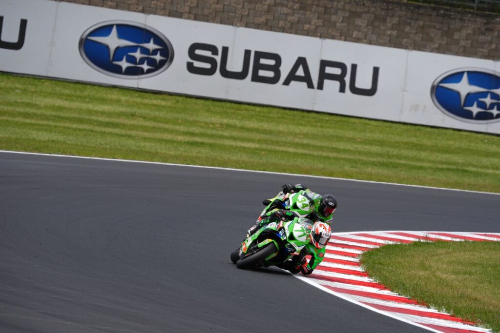 Kawasaki celebra il titolo Costruttori WorldSPB conquistato nella stagione inaugurale
