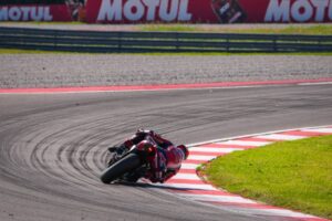 Honda HRC nel WorldSBK Cremona con Dixon sesto e Chantra a punti