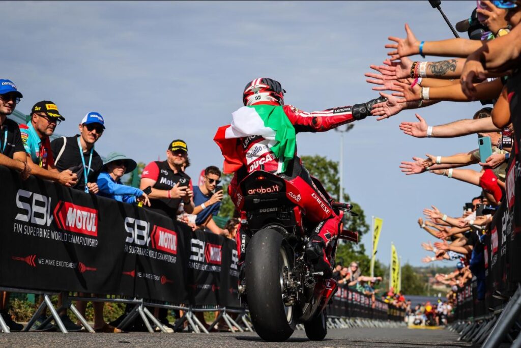 Nicolò Bulega campione WorldSBK 2026 con Aruba.it Racing Ducati