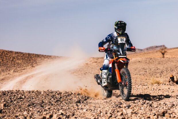 Rallye OLA Energy du Maroc, sfida tra moto e auto nel Mondiale Rally-Raid 2026