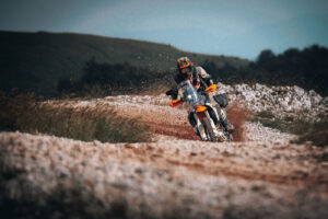 KTM 690 Rally 2027, monocilindrica rally derivata dalla 690 Enduro R