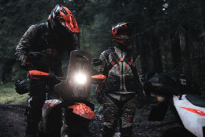 KTM 690 Rally 2027, monocilindrica da avventura con impostazione rally e autonomia estesa