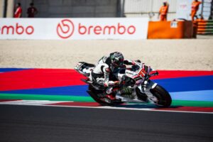 aprilia-a-misano_5.jpg