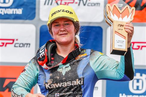 Courtney Duncan sul podio del GP di Darwin nel Mondiale WMX