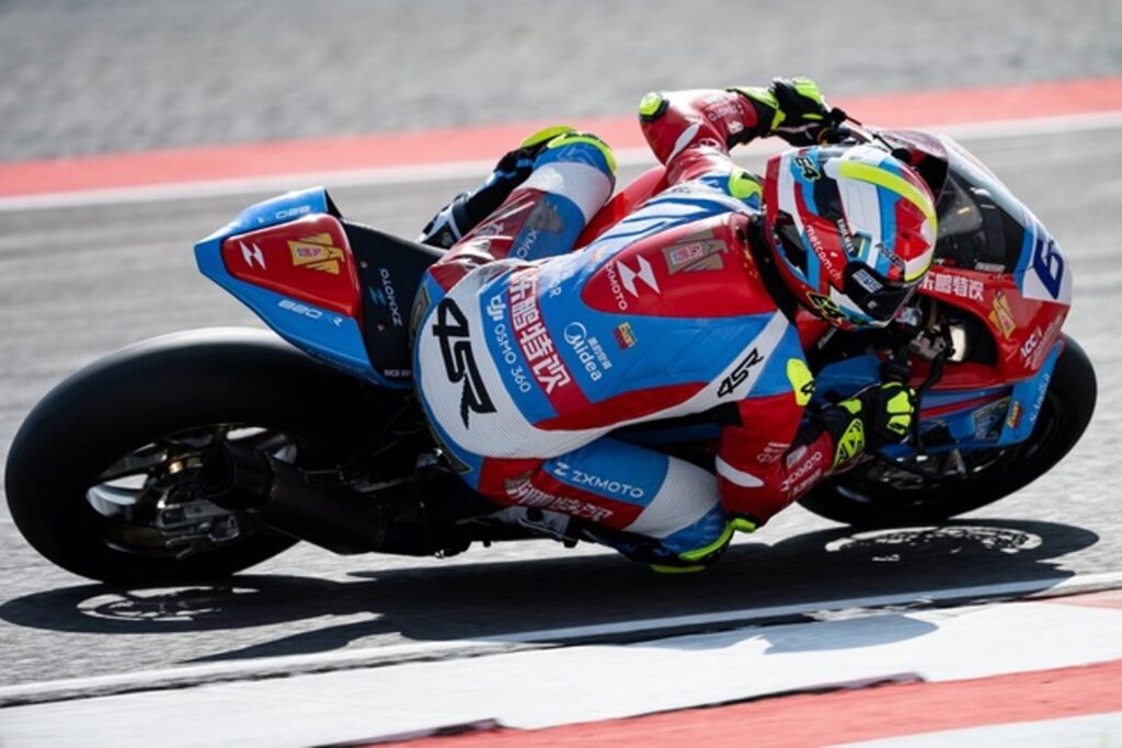 Valentin Debise dello EASTROC ZXMOTO Evan Bros Factory alla Superpole di Cremona