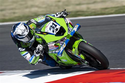 Garrett Gerloff e la Kawasaki Ninja ZX-10RR nel weekend WorldSBK di Magny-Cours