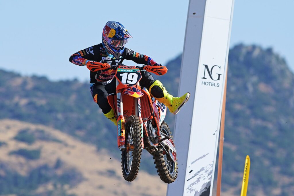 Sacha Coenen in azione con la KTM 250 SX-F al GP di Turchia MXGP