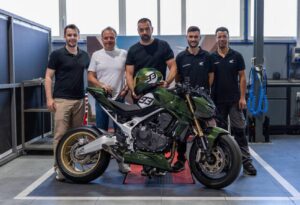 Honda CB750 Hornet Mugen di Mototrofa, vincitrice assoluta di Honda Customs 2026