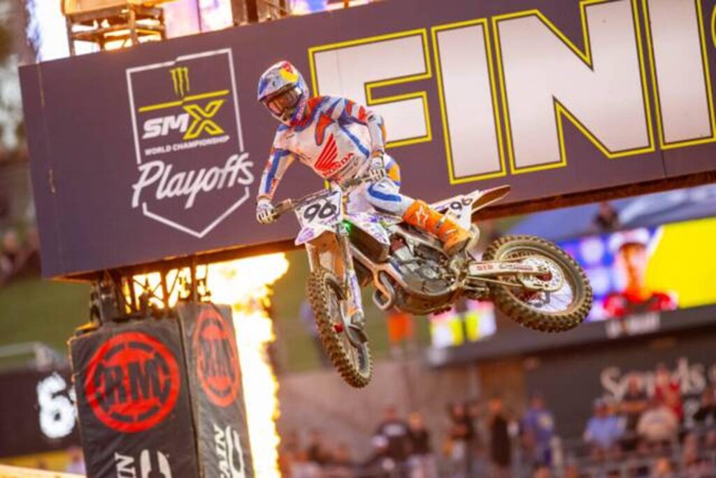 Honda HRC Progressive agli SMX Playoffs Honda con Hunter Lawrence protagonista nella classe 450