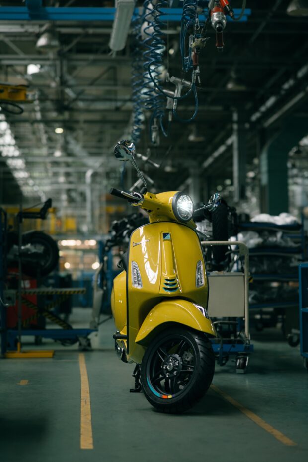 marchio-tridimensionale-vespa_4.jpg