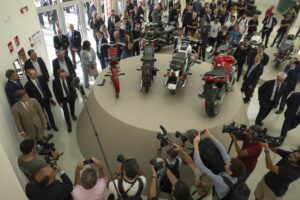 nuova-casa-moto-guzzi-mandello_6.jpg