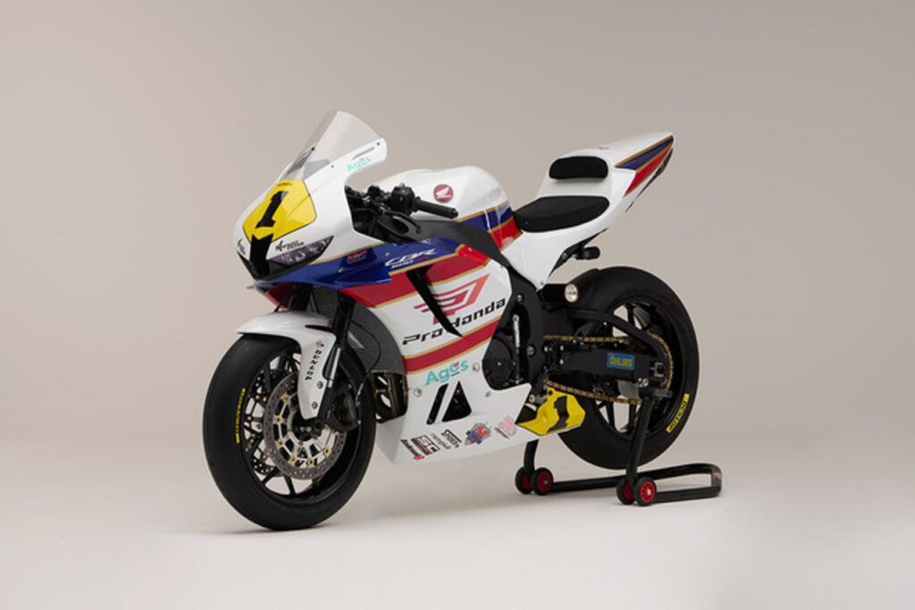 Pro Honda CBR600RR Cup al Cremona Circuit per il penultimo round del Dunlop CIV