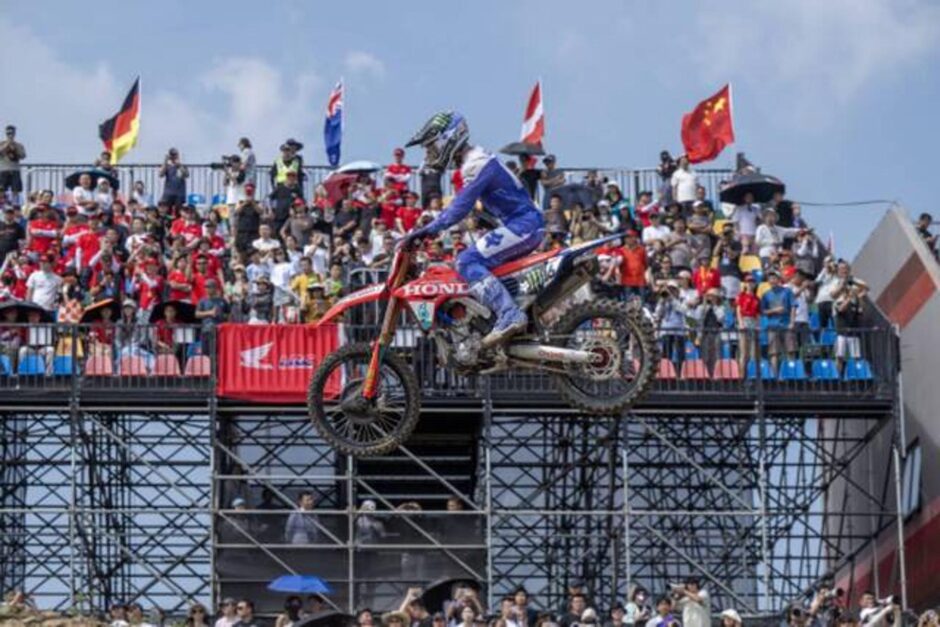 Tom Vialle con la Honda CRF450RW del team Honda HRC PETRONAS nel finale mondiale motocross