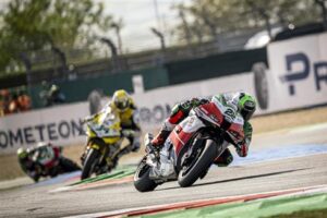 Bimota KB998 Rimini del Kawasaki Racing Team nel WorldSBK a Magny-Cours