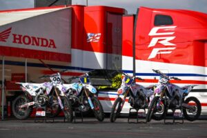 Carene speciali Honda HRC Progressive destinate all'asta benefica per la ricerca pediatrica