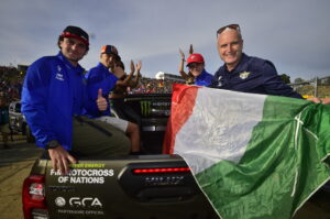 Squadra italiana al Motocross delle Nazioni di Ernée con Adamo, Forato e Zanchi