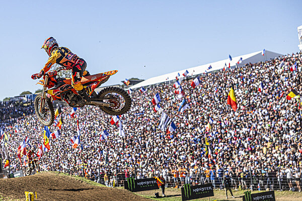 Sacha Coenen con il Team Belgium al Motocross delle Nazioni 2026 di Ernée