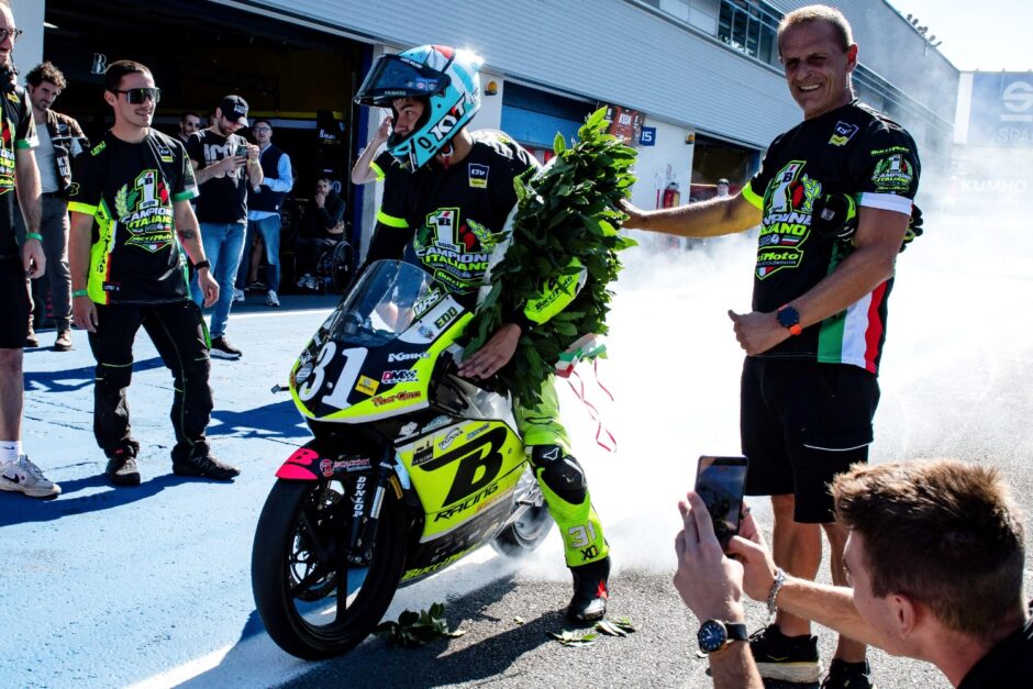 Pata Talenti Azzurri FMI protagonisti tra Supermoto, Moto4 Italy Cup e Motomondiale