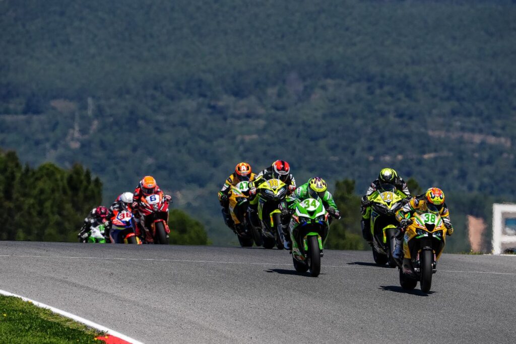Finale WorldSBK a Jerez con le sfide decisive tra Superbike, Supersport e Sportbike