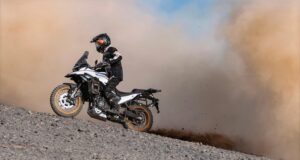 Kove 625X PRO con configurazione orientata al turismo e alle lunghe percorrenze
