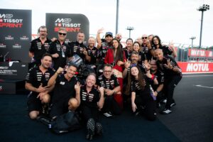 aprilia-racing-a-motegi_1-1.jpg