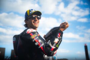 aprilia-racing-a-motegi_3-1.jpg