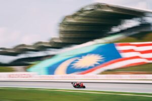 MotoGP Sepang, Sprint difficile per Marini e Mir con la pioggia in agguato