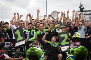 Kawasaki WorldSSP firma la doppietta a Jerez con Alcoba e Aegerter