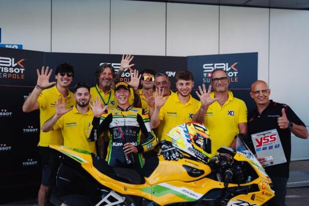 David Salvador conquista la pole position Jerez nella World Sportbike con il Team ProDina Kawasaki XCI