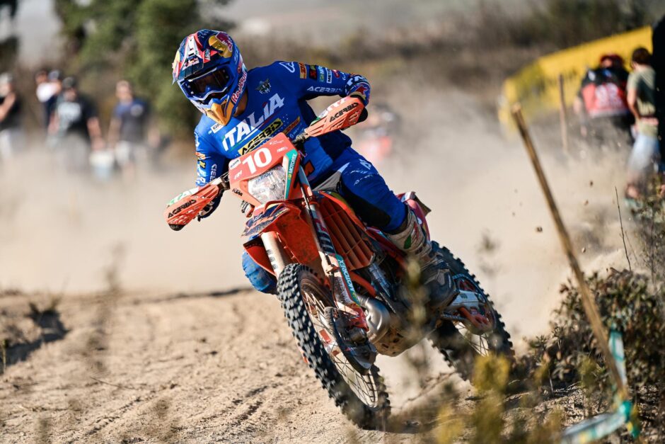 Italia al comando nella Sei Giorni Enduro 2026 dopo il Day 1