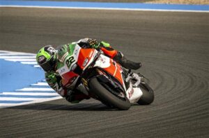 WorldSBK Jerez 2026, Lowes ottavo e Bassani decimo in Gara 1
